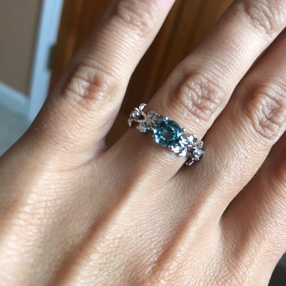Aquamarine floral ring - Picture 6 of 10